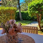 아파트 Appartamento- La Casa Del Mirto- *